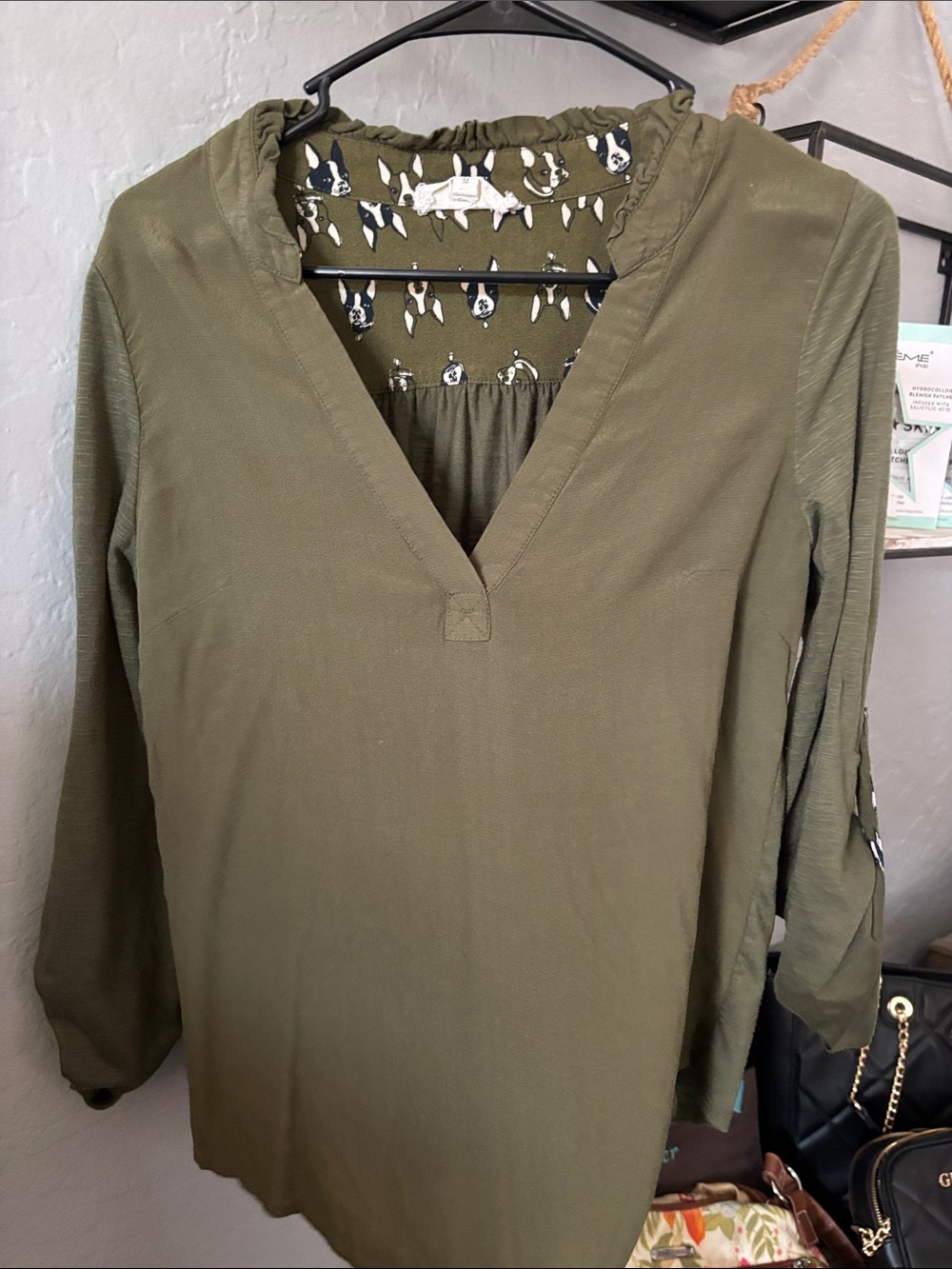 Olive V-Neck Long-Sleeve Tunic Top